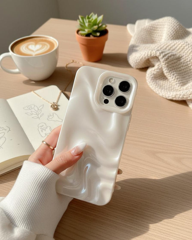 Funda minimalista con patrón de ola perlada – Elegancia y protección en cada detalle