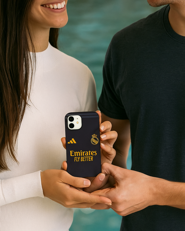 Case Antishock para celular Real Madrid