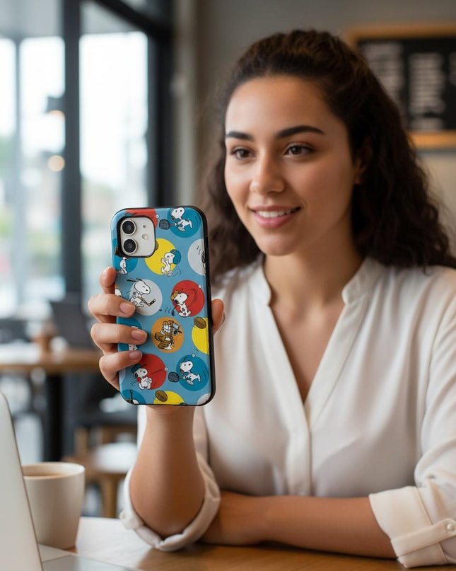 Case Antishock para celular Snoopy Deportes